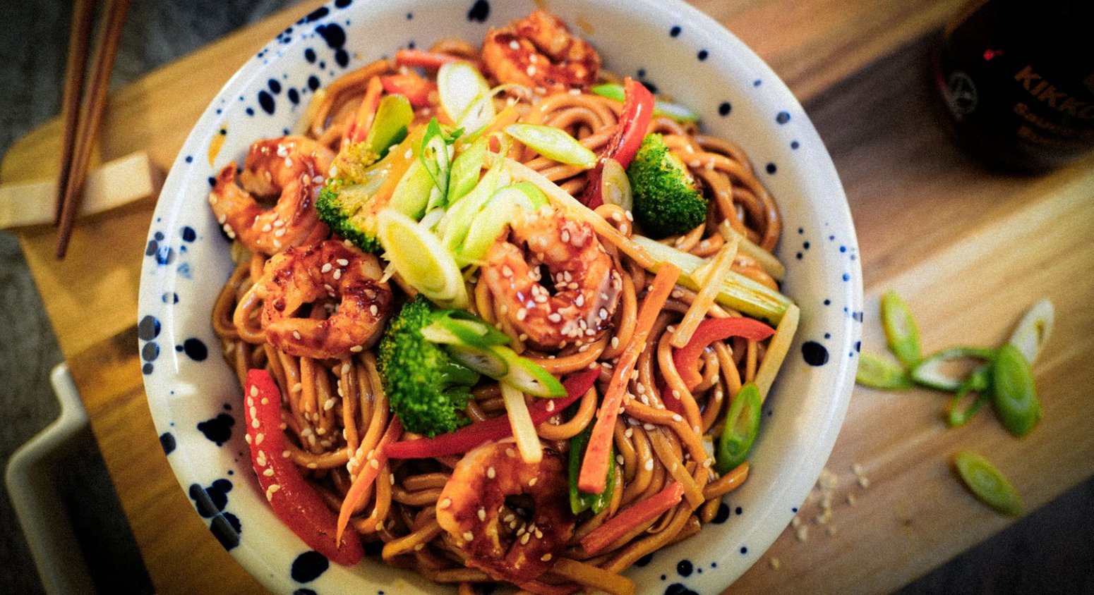 Behind the Scenes: Closeup auf ein Gericht, das im Deli Departement für die Kampagne gekocht und fotografiert wurde.