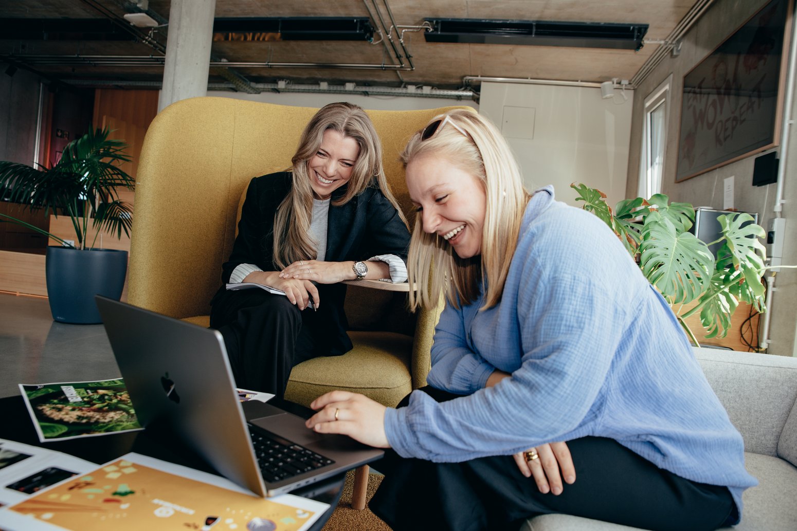 Eindrücke aus dem Alltag in der Agentur.
