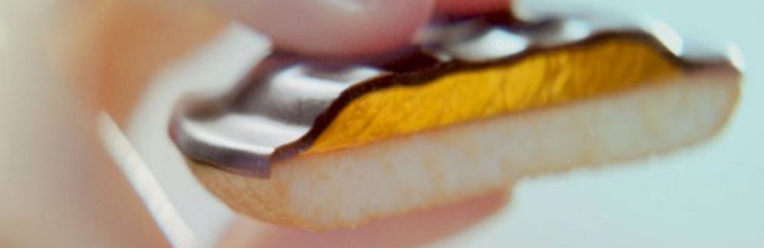 Div. Einstellungen aus dem Film mit einem Closeup auf den Keks, die Puppe und das Packaging.