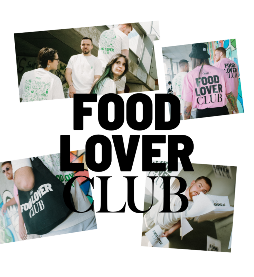 Junge Menschen mit Merch-Artikeln des Food Lover Clubs, T-Shirts, moderne Shopping Bags, dazwischen illustrative Salz- und Pfefferstreuer.